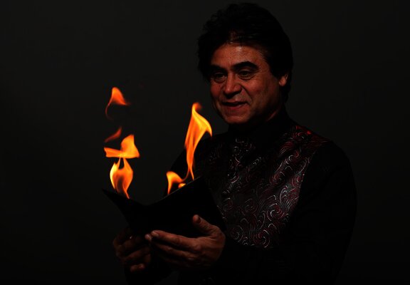 Zauberer Hamid- feuertasche