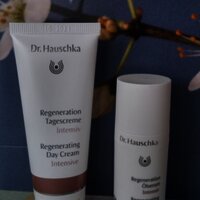 Regenerations Serie von Dr. Hauschka Naturkosmetik