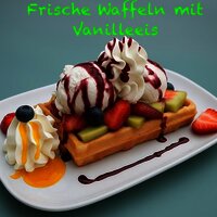 Heißwaffeln mit Vanilleeis