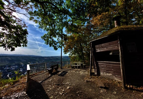 Neumagen_Schutzhütte_Türmchen