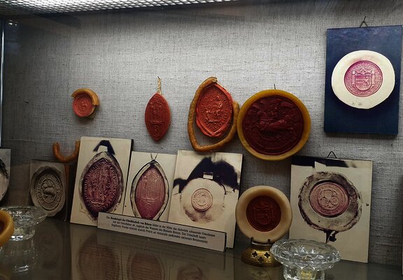 Cusanus Geburtshaus - Ausstellungsstücke