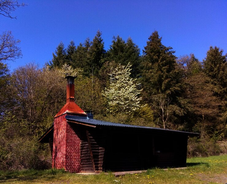 Schutzhütte am Förster-Claus-Weg