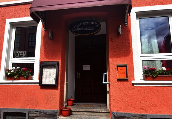 Pizzeria Samraal Eingang