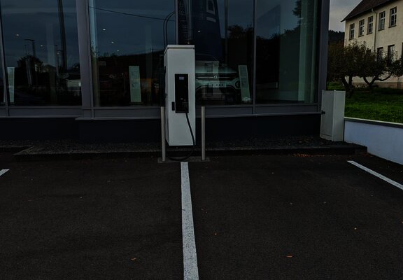 Ladestation Osann-Monzel mit Parkmöglichkeit