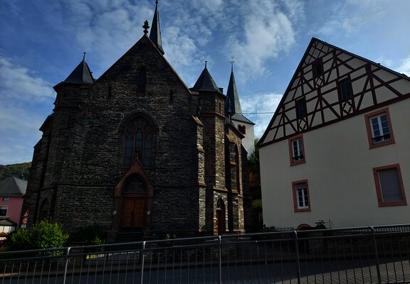 Katholische Pfarrkirche Veldenz