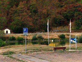 Rachtig_Busparkplatz