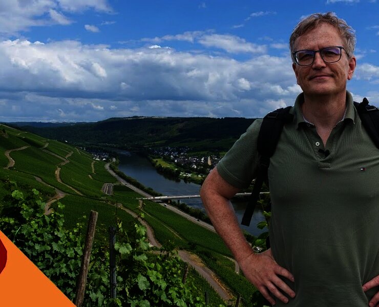 Wandern an der Mosel auf dem Klettersteig in Erden