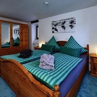 Villa_Mosella_Mansarde_Doppelbett_2
