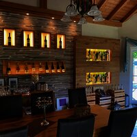 Vinothek Weingut Löwen-Herges