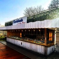 Fischbude an der Mosel