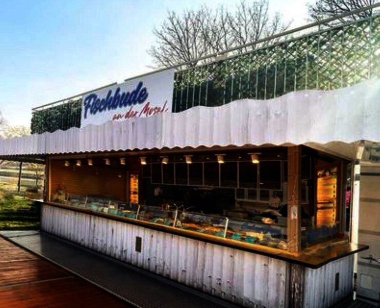 Fischbude an der Mosel