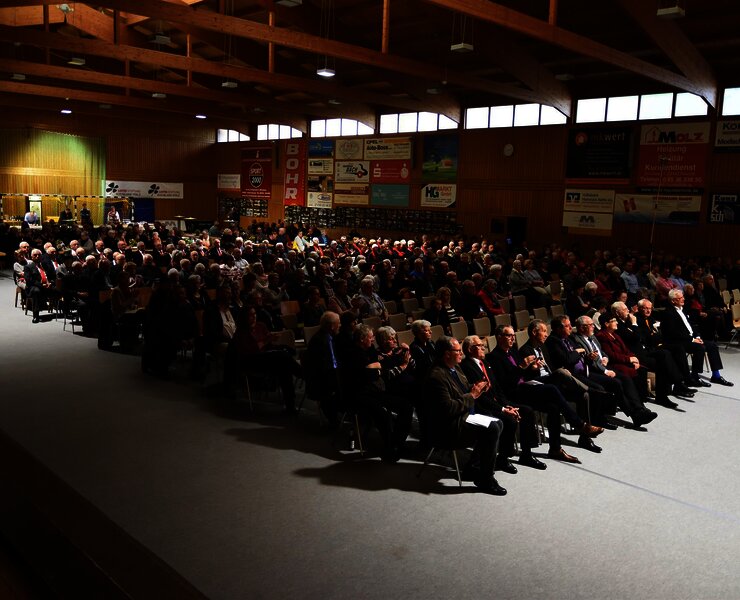 Veranstaltungn in der Hirtenfeldhalle