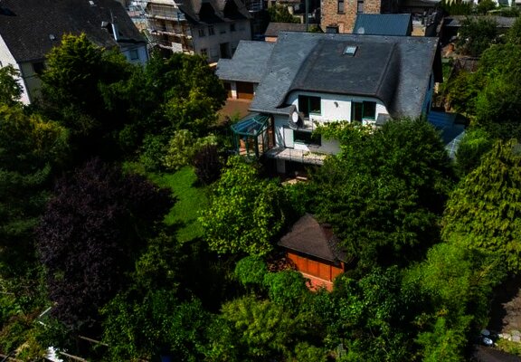 Luftbild Janinas Ferienoase auf 1600 m2 Grundstück