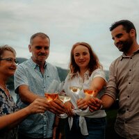 Weingut Quint Familie