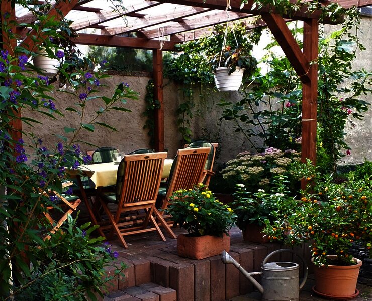 überdachte Sitzecke