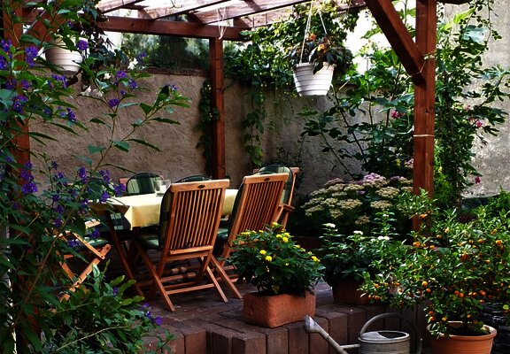 überdachte Sitzecke