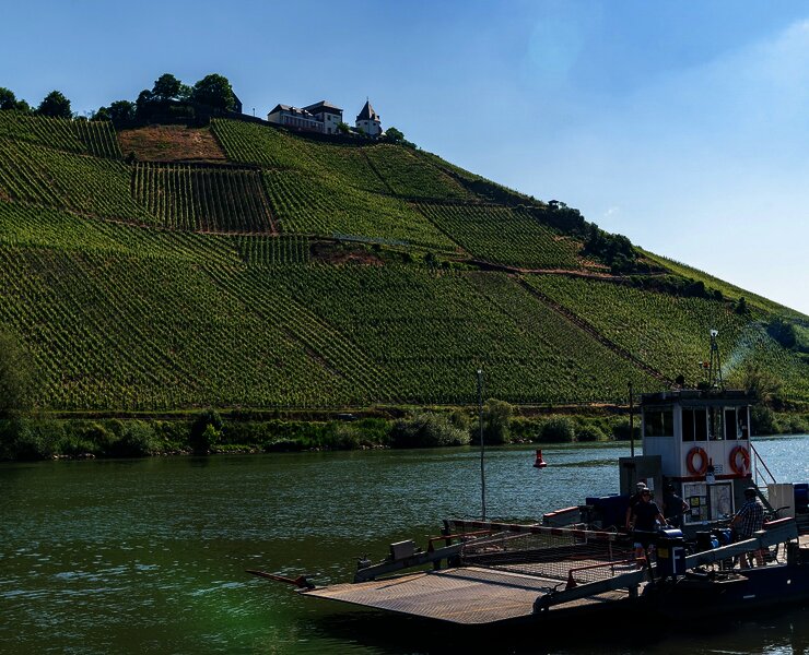 Fähre in Pünderich