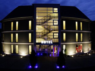 _MG_8830 Hotel Frontansicht