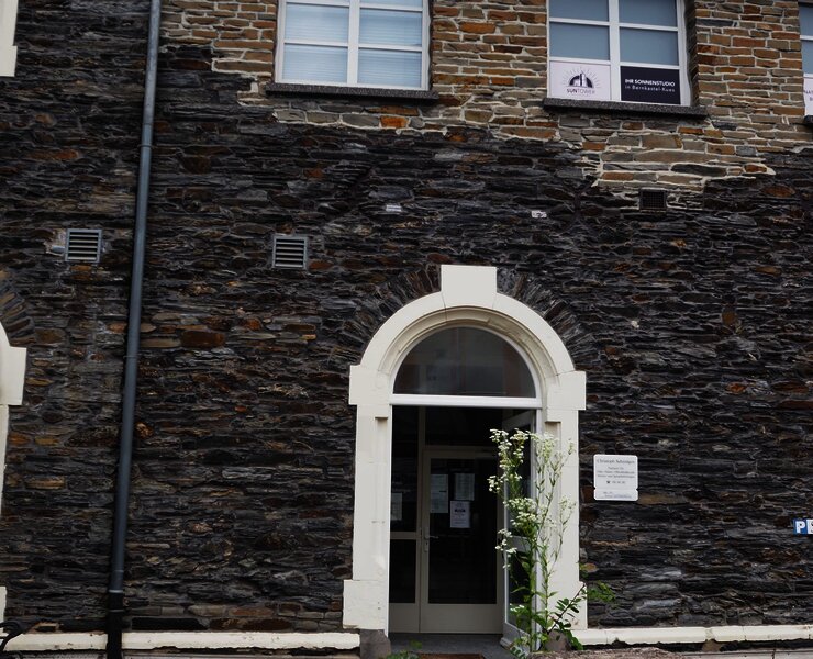 Eingang Dr. C. Schmitgen