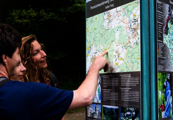 Stele am Keller Steg
