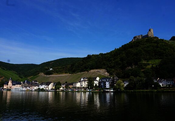 Bernkastel-Kues und seine Burgruine