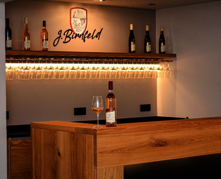 Weinprobe in der Vinothek Weingut Birnfeld