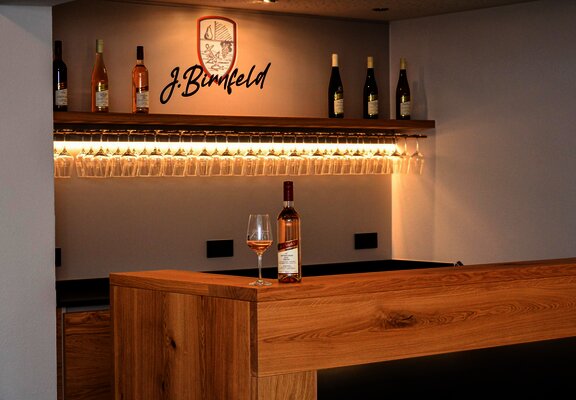 Weinprobe in der Vinothek Weingut Birnfeld