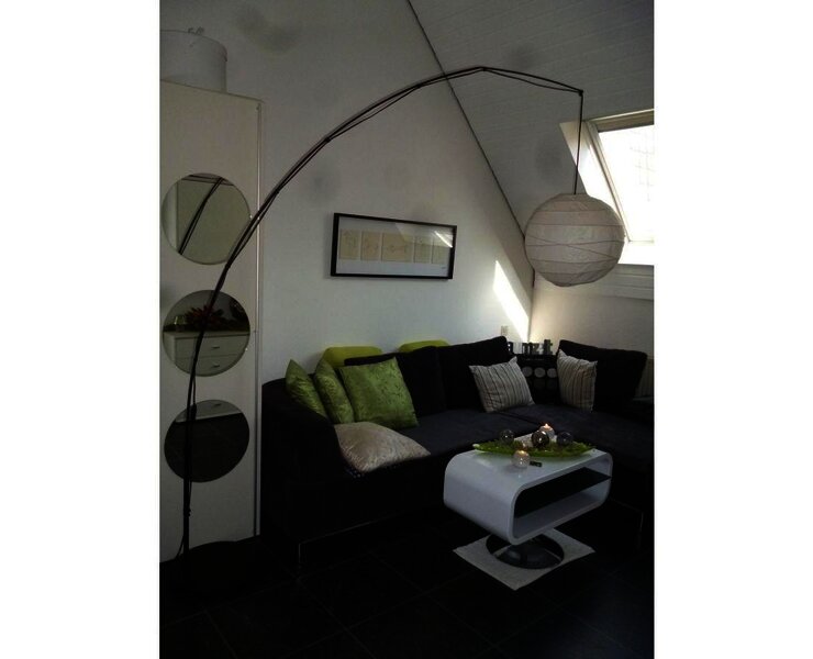 der-wohnraum-galerie-vom-eingang-gesehen