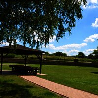 Schöner Rastplatz am Mosel-Radweg bei Besch