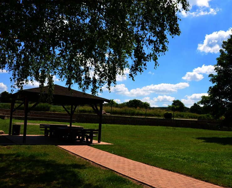 Schöner Rastplatz am Mosel-Radweg bei Besch