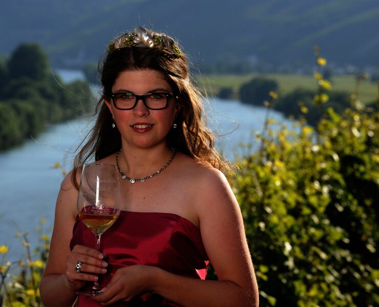 ehem. Weinkönigin Lisa II. aus dem Weingut Bollig