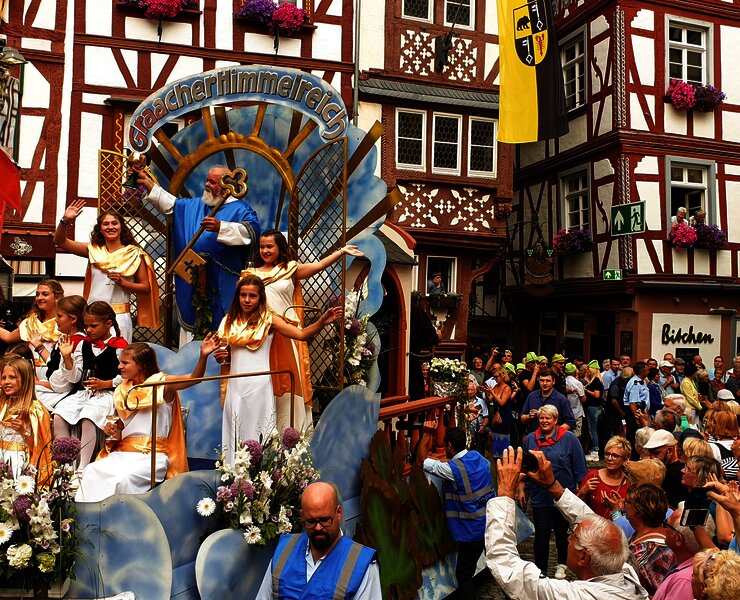 Weinfest der Mittelmosel: Umzug