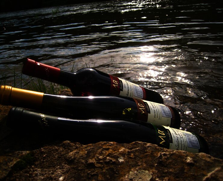 Weinflaschen in derMosel