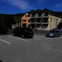 Hotel mit Parkplatz