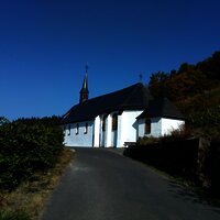 Paulskirche in den Weinbergen von Lieser