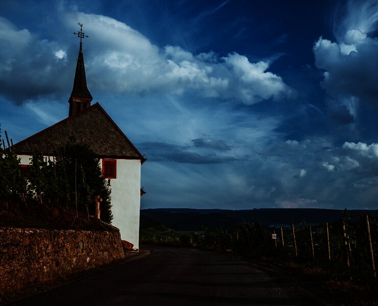 Paulskirche oberhalb von Lieser
