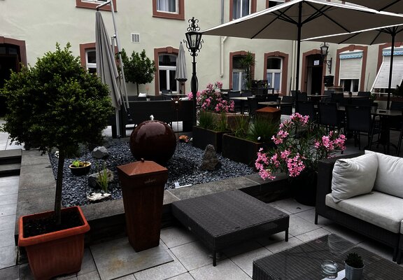 Außenbereich Piesorter Goldtröpfchen