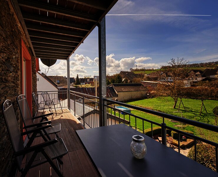 2023-04-14-tonimedia-Steffen-Riesling-5475_HDR