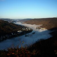 Blick vom Collisturm in Richtung Bullay und Marienburg