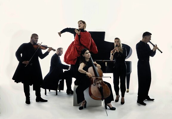 Wallis Bird & Spark_Visions of Venus_Press Photo 0