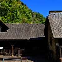 Das Bild zeigt die Fischbacher Kupferhütte.