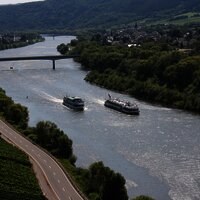 Moseltal mit Erden und Lösnich