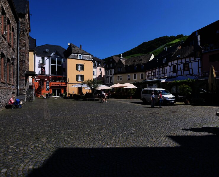 Karlsbader Platz in Bernkastel-Kues