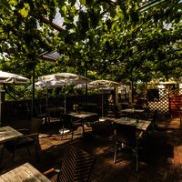 Terrasse mit Schatten