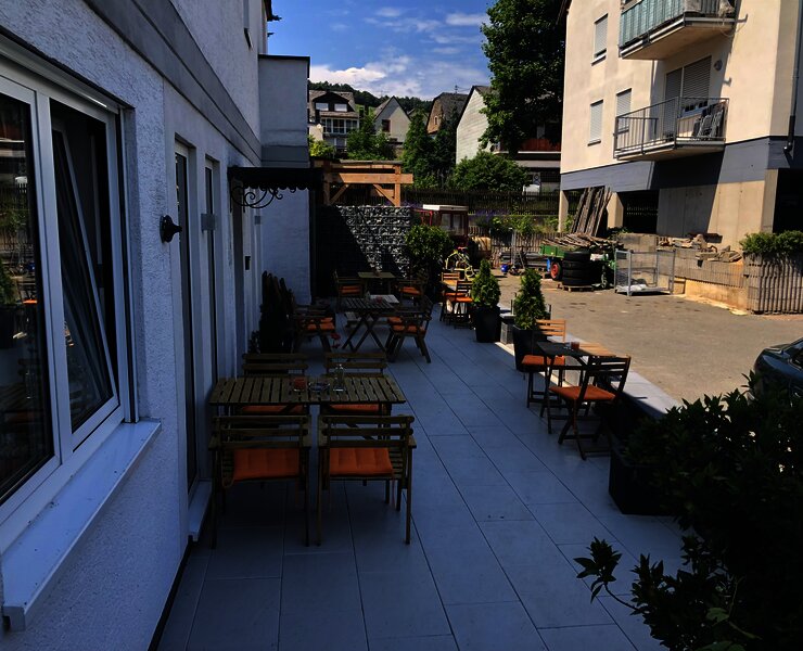 Terrasse im Weingut