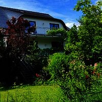 17. Hausansicht Garten