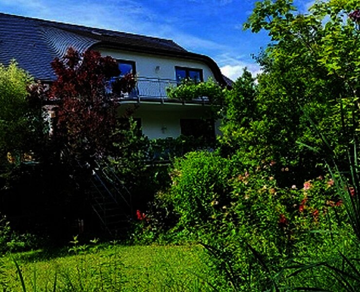 17. Hausansicht Garten