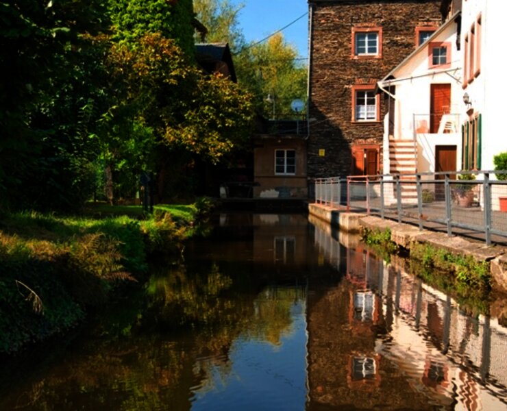 Spiegelung der Dhron