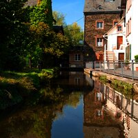 Spiegelung der Dhron