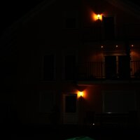 Mit Beleuchtung am Abend